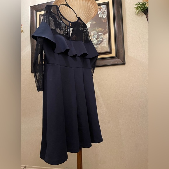 Lane Bryant dress size 22/24 stretching material. Please check all picture - Picture 3 of 14